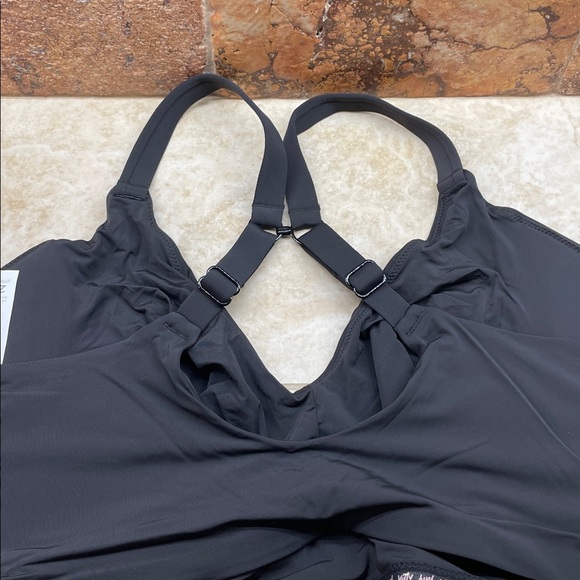 Yitty Smoothed Reality Plunge Bra Black Size 2X Wireless Seamless Support NWT - Picture 7 of 10